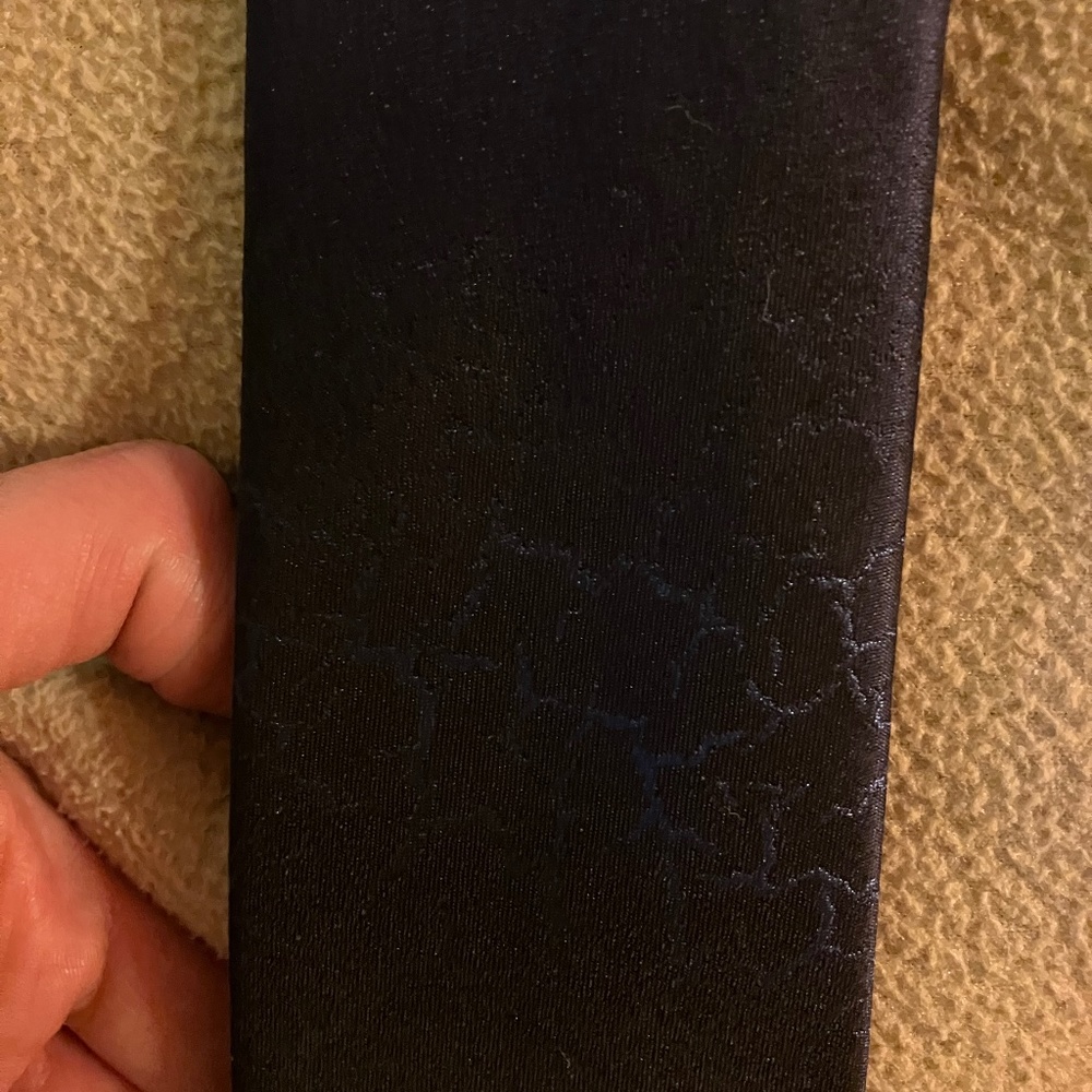 Brand NEW W/ TAGS NEVER WORN TIE (Men’s Warehouse)